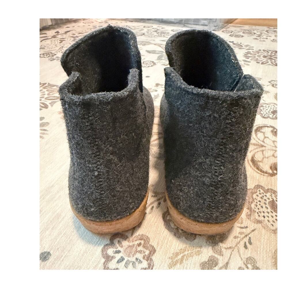 Taos Good Wool Boots Charcoal Gray Felt Slippers Shoes Unisex Size EU 41 US W 10 - Picture 4 of 9